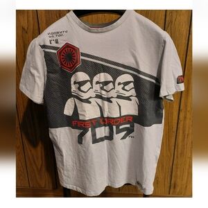 Star Wars First Order Graphic T-Shirt Stormtroopers Medium Galaxys Edge 709